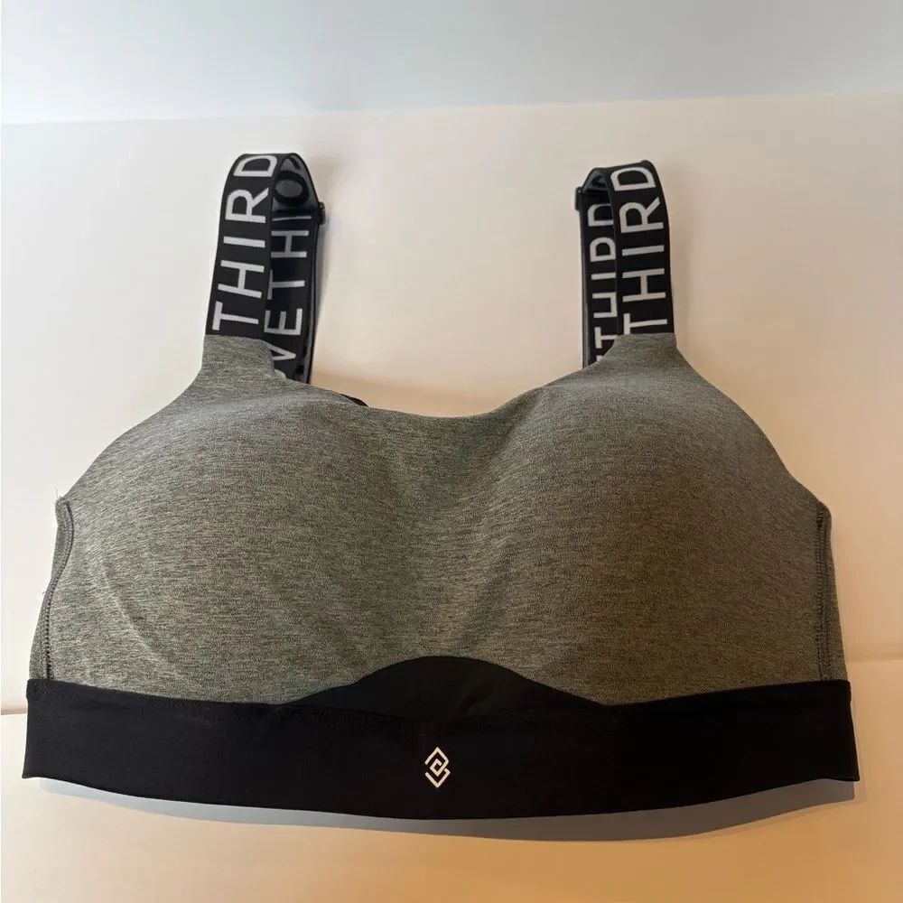 ThirdLove Women's Gray Sports Bra with black trim no UW Padded Size 32D